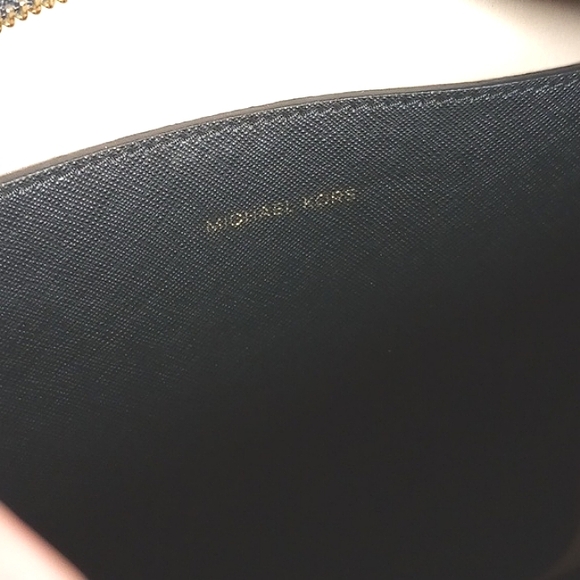 Michael Kors Walsh Shoulder Bag - Picture 5 of 9
